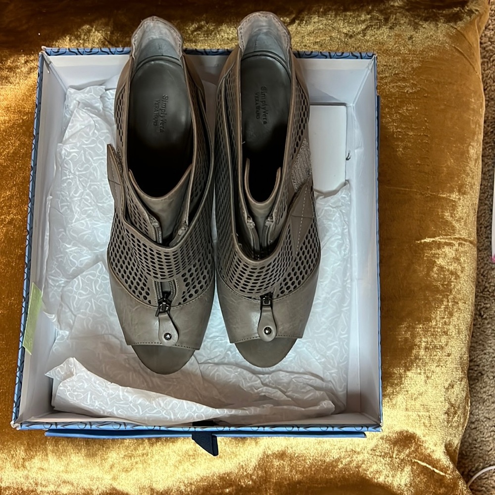 Vera Wang Grey- Peep Toe Bootie - LIKE NEW